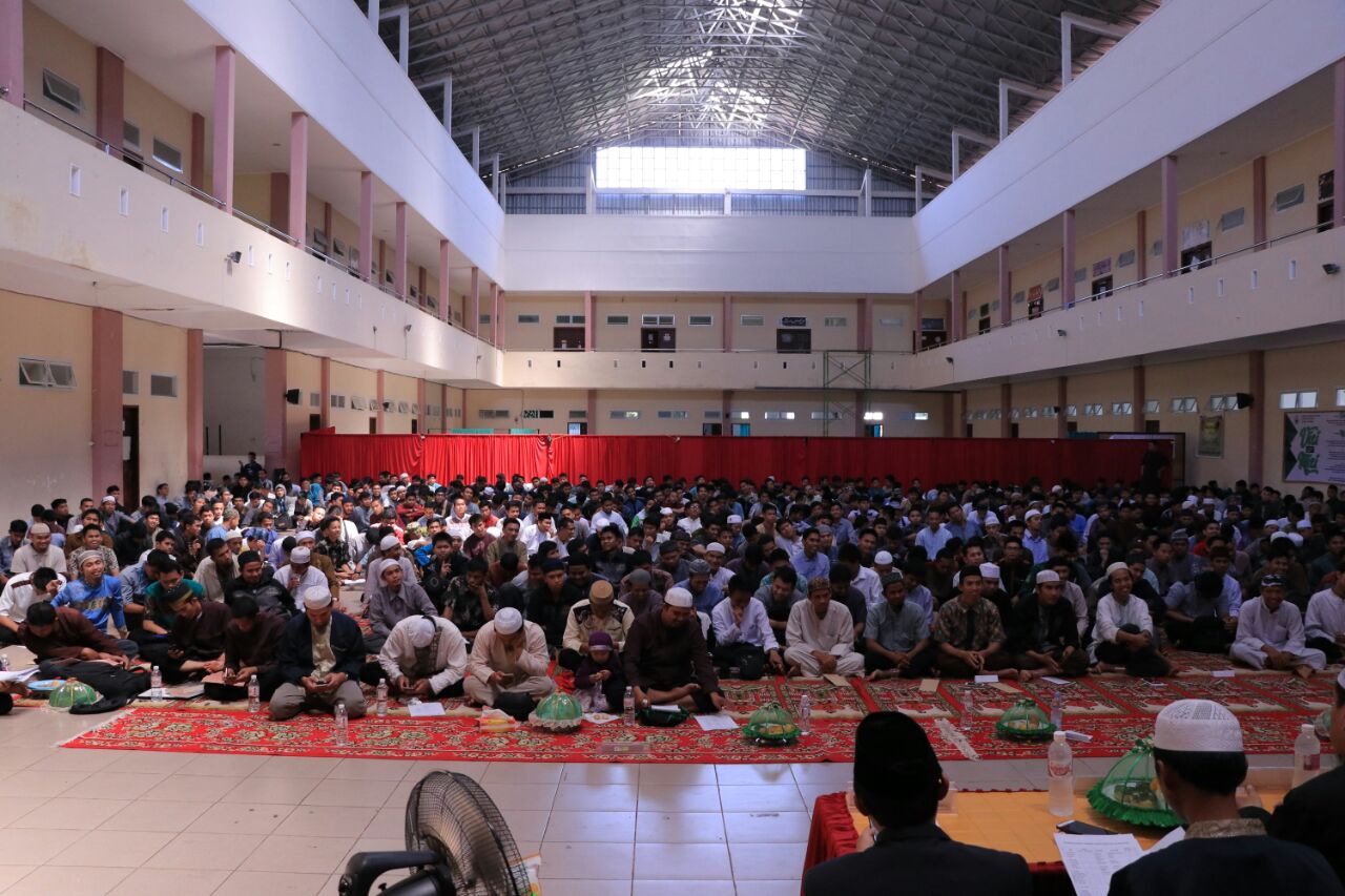 Tutup Tahun Ajaran, STIBA Makassar Adakan Haflah Al-Ikhtitam