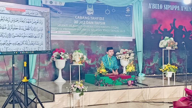STIBA Makassar Student Wins First Place in the Selection of Qur’an and Hadith Recitation at the Provincial Level in South Sulawesi